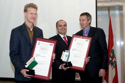 Staatspreis vorbildliche Verpackung für die TwistBox! P. Prause, L. Rodrigues (AGI Klearfold), BM M. Bartenstein Foto: BMWA